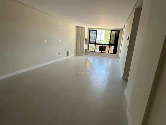 Apartamento para Venda em Balneário Camboriú/SC Praia dos Amores 2 Quartos