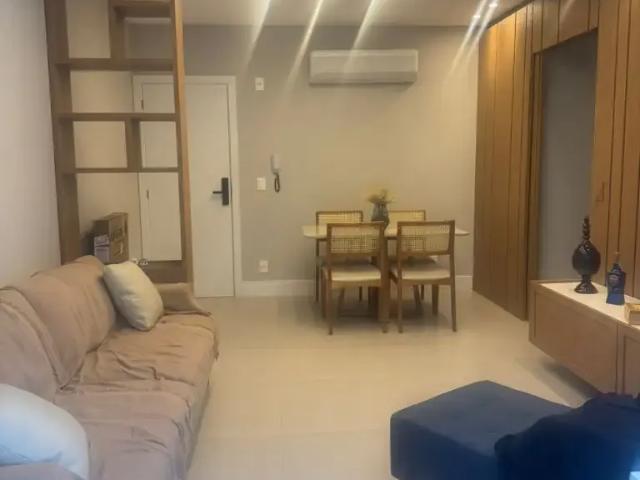 Apartamento para Venda em Balneário Camboriú/SC Praia dos Amores 2 Quartos