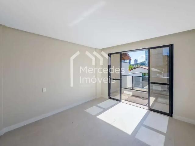 Apartamento para Venda em Balneário Camboriú/SC Praia dos Amores 2 Quartos