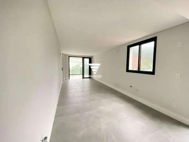 Apartamento para Venda em Balneário Camboriú/SC Praia dos Amores 2 Quartos