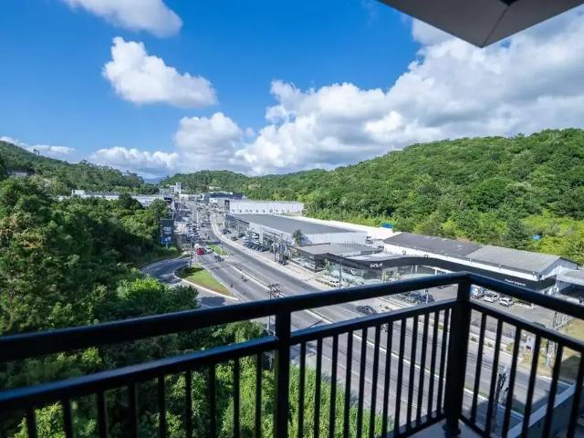 Apartamento para Venda em Balneário Camboriú/SC Praia dos Amores 2 Quartos