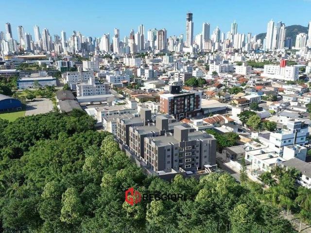 Apartamento para Venda em Balneário Camboriú/SC Vila Real 2 Quartos