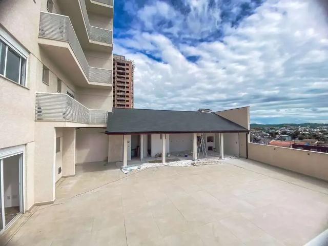 Apartamento para Venda em Balneário Piçarras/SC Centro 5 Quartos