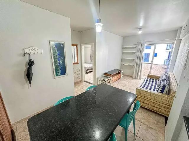Apartamento para Venda em Balneário Piçarras/SC Centro 1 Quartos