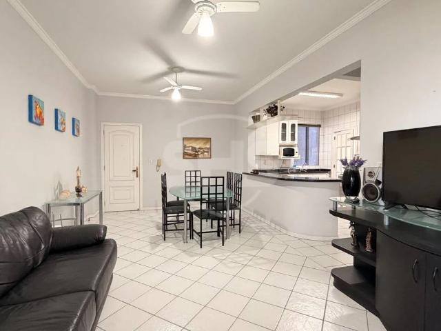Apartamento para Venda em Balneário Piçarras/SC Centro 2 Quartos