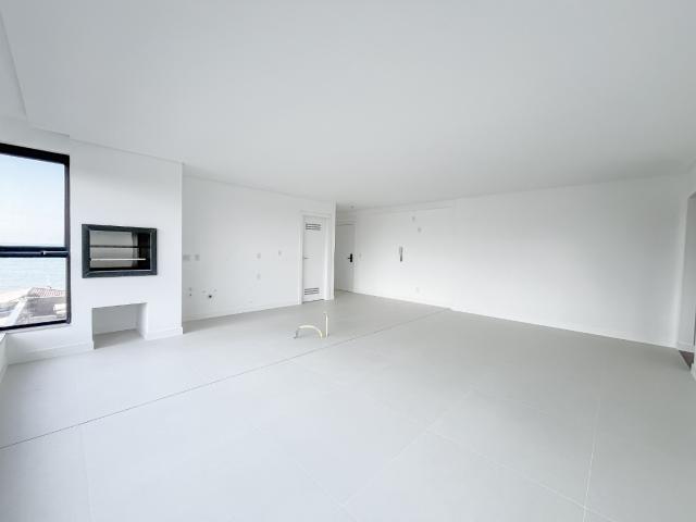 Apartamento para Venda em Balneário Piçarras/SC Centro 3 Quartos