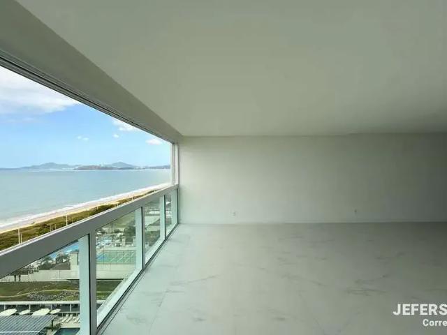 Apartamento para Venda em Balneário Piçarras/SC Itacolomi 4 Quartos