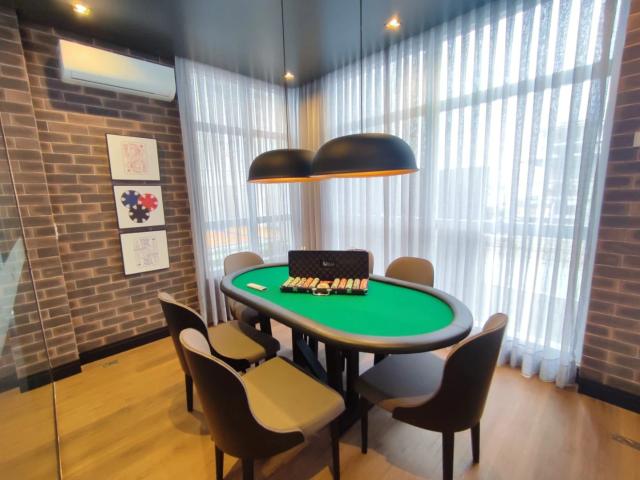 Apartamento para Venda em Balneário Piçarras/SC Itacolomi 2 Quartos
