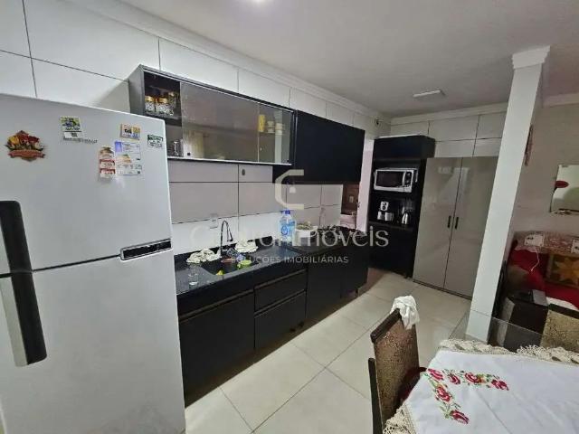 Apartamento para Venda em Balneário Piçarras/SC Itacolomi 2 Quartos