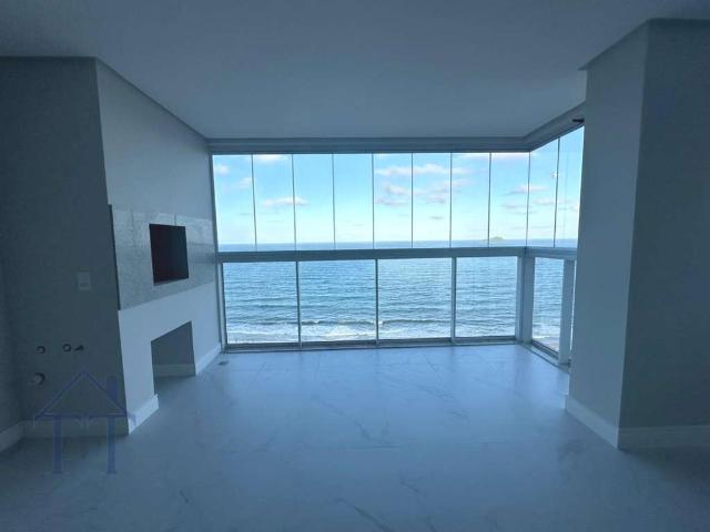 Apartamento para Venda em Balneário Piçarras/SC Itacolomi 3 Quartos