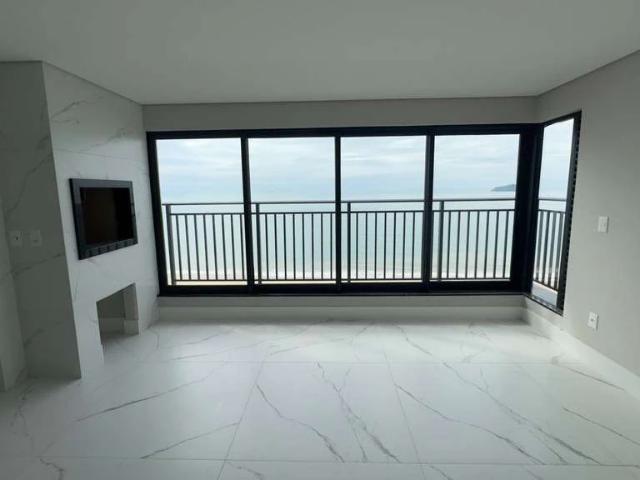 Apartamento para Venda em Balneário Piçarras/SC Itacolomi 3 Quartos
