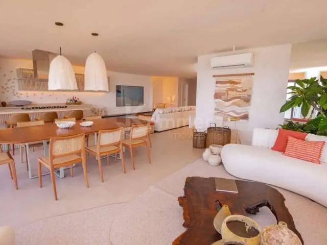 Apartamento para Venda em Balneário Piçarras/SC Itacolomi 3 Quartos