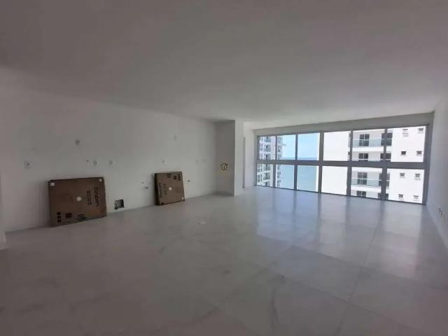 Apartamento para Venda em Balneário Piçarras/SC Itacolomi 3 Quartos