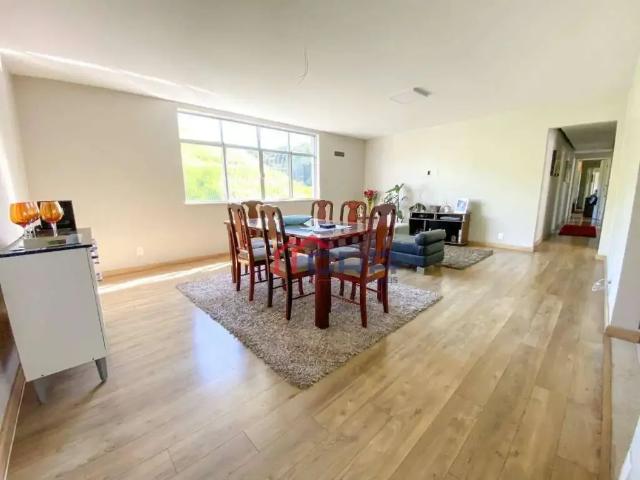 Apartamento para Venda em Barra Mansa/RJ Centro 3 Quartos