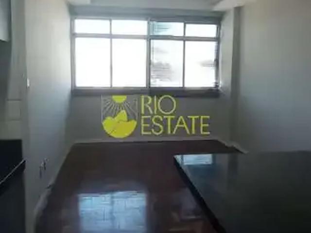 Apartamento para Venda em Barra Mansa/RJ Centro 3 Quartos