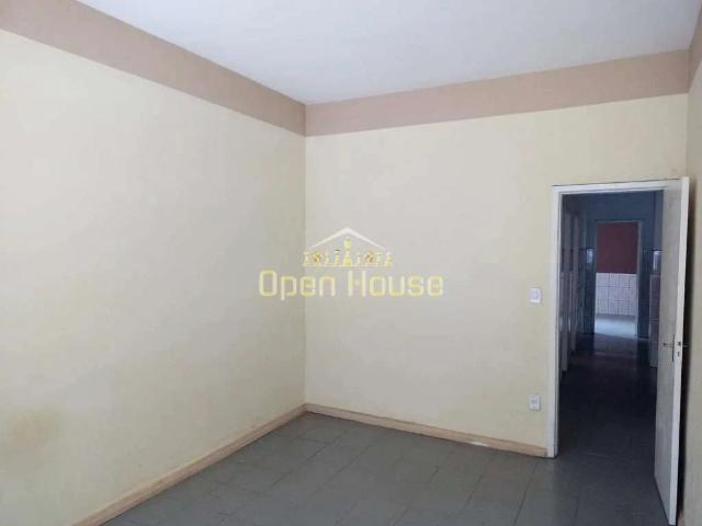 Apartamento para Venda em Barra Mansa/RJ Ano Bom 4 Quartos