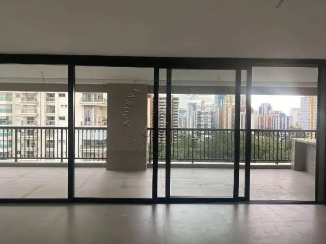 Apartamento para Venda em Barueri/SP Alphaville Centro Industrial e Empresarial/Alphaville. 4 Quartos