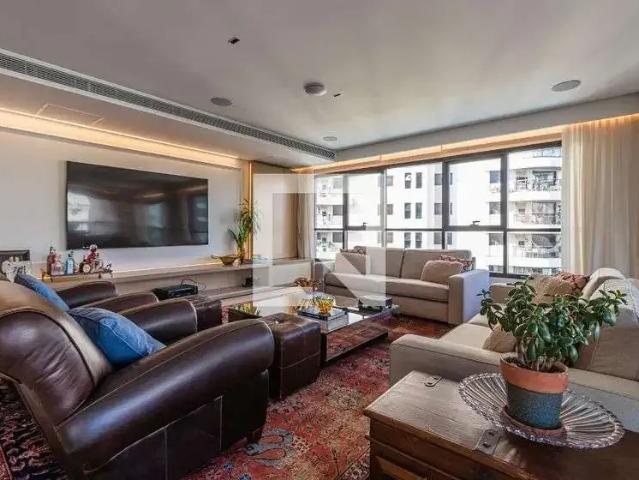 Apartamento para Venda em Barueri/SP Alphaville 3 Quartos