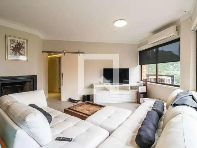 Apartamento para Venda em Barueri/SP Alphaville 4 Quartos