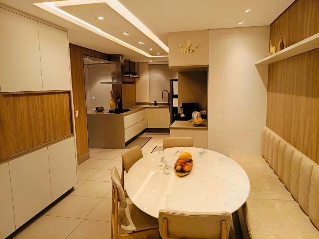 Apartamento para Venda em Barueri/SP Alphaville 4 Quartos
