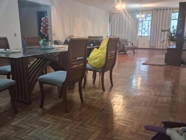 Apartamento para Venda em Belo Horizonte/MG Centro 4 Quartos