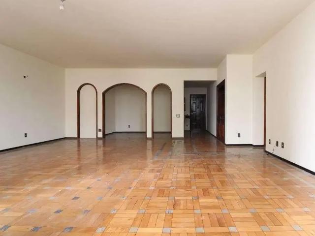 Apartamento para Venda em Belo Horizonte/MG Centro 4 Quartos