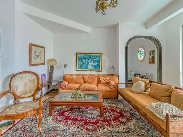 Apartamento para Venda em Belo Horizonte/MG Funcionários 6 Quartos