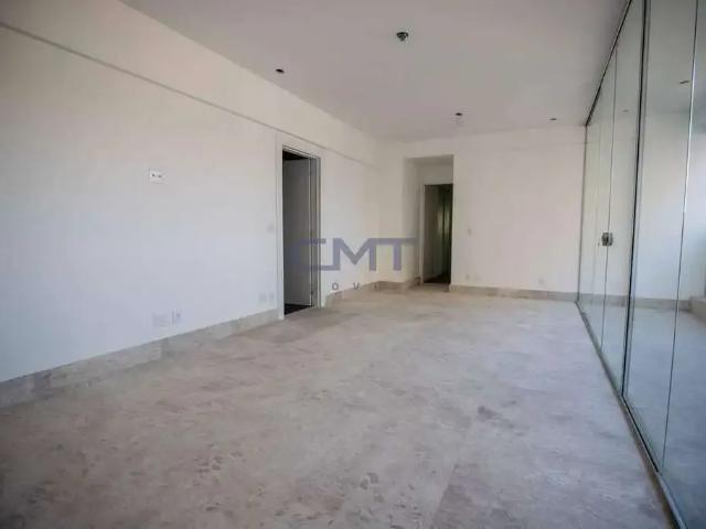 Apartamento para Venda em Belo Horizonte/MG Lourdes 4 Quartos