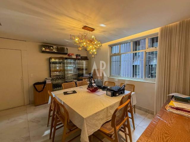 Apartamento para Venda em Belo Horizonte/MG Lourdes 4 Quartos