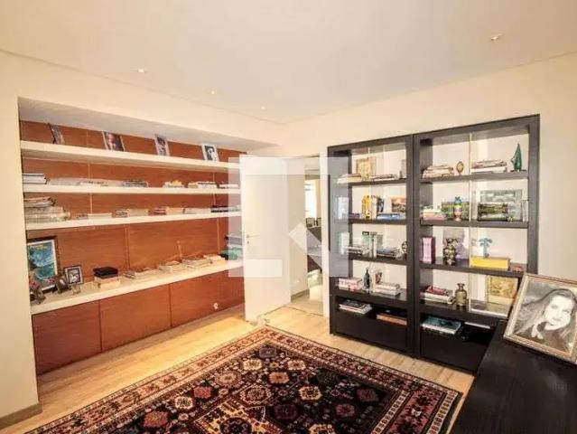 Apartamento para Venda em Belo Horizonte/MG Lourdes 4 Quartos