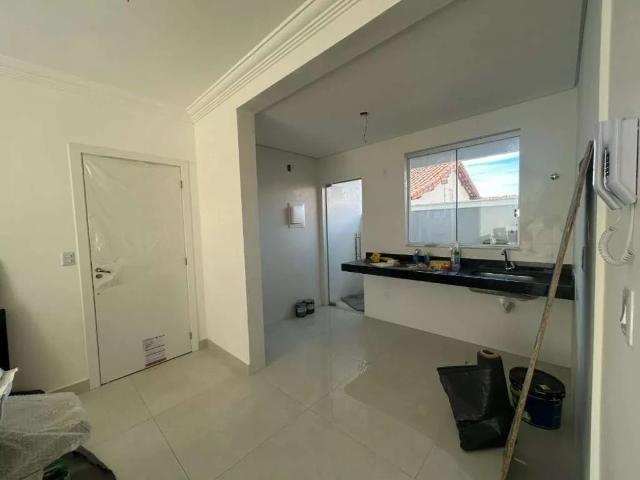 Apartamento para Venda em Belo Horizonte/MG São João Batista 2 Quartos
