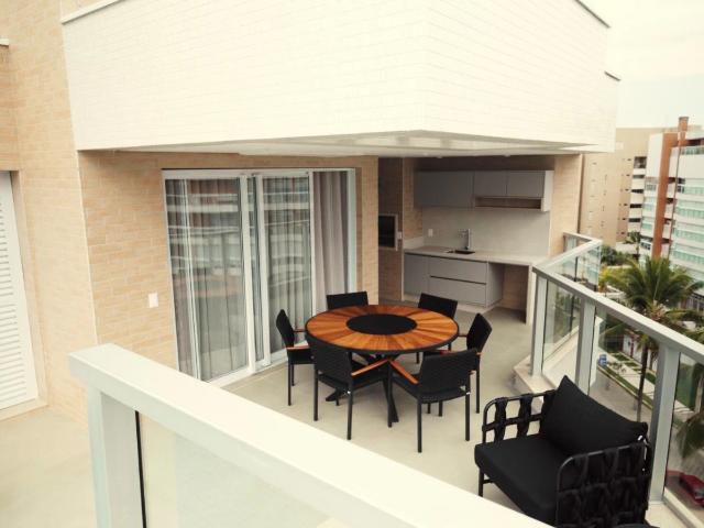 Apartamento para Venda em Bertioga/SP Riviera 4 Quartos
