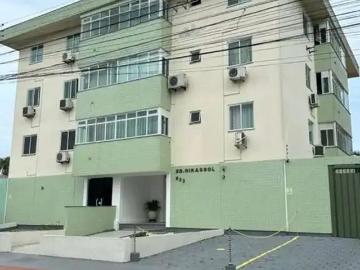 Balneário Piçarras - Garagem, Área de serviço