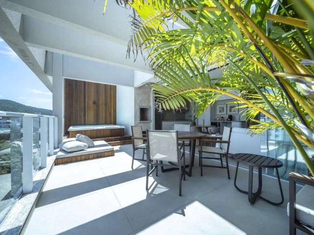 Apartamento para Venda em Bombinhas/SC Mariscal 3 Quartos