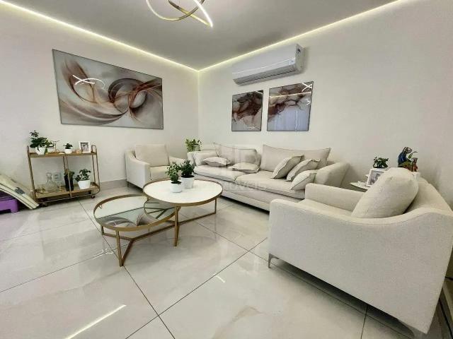 Apartamento para Venda em Cuiabá/MT Alvorada 4 Quartos