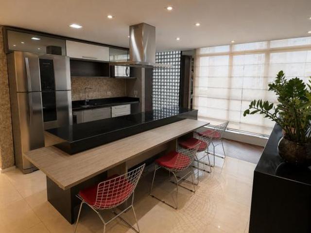 Apartamento para Venda em Curitiba, Batel, 2 dormitórios, 1 banheiro