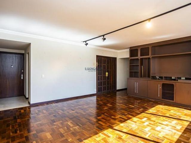 Apartamento para Venda em Curitiba, Centro, 4 dormitórios, 2 suítes, 3 banheiros, 1 vaga