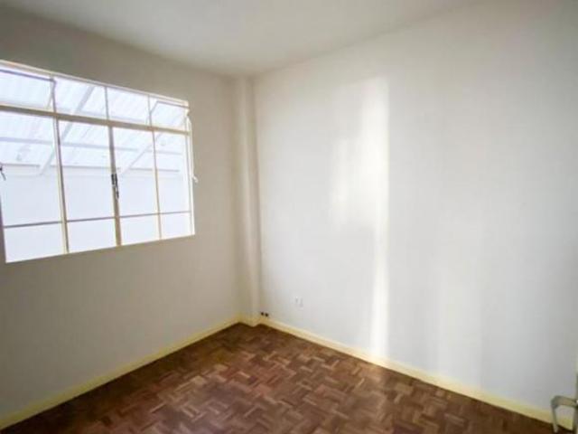 Apartamento para Venda em Curitiba, Portão, 3 dormitórios, 1 banheiro, 1 vaga