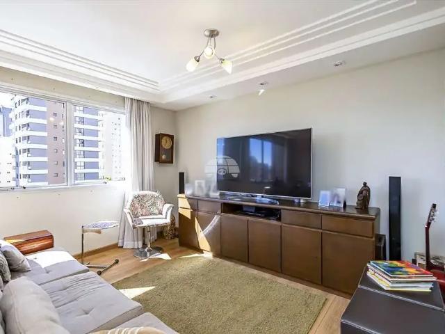 Apartamento para Venda em Curitiba/PR Cabral 3 Quartos