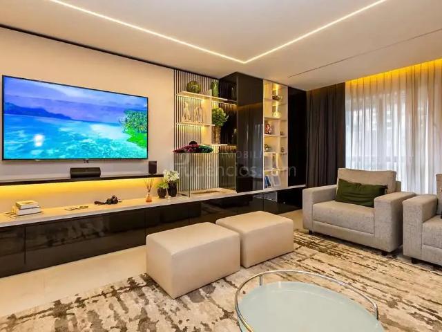 Apartamento para Venda em Curitiba/PR Cabral 4 Quartos