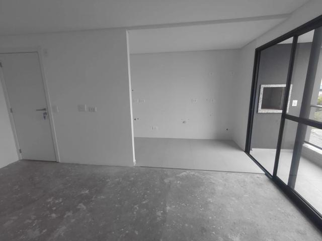 Apartamento para Venda em Curitiba/PR Capão Raso 2 Quartos