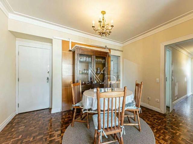 Apartamento para Venda em Curitiba/PR Centro Cívico 3 Quartos