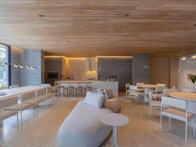 Apartamento para Venda em Curitiba/PR Centro Cívico 3 Quartos
