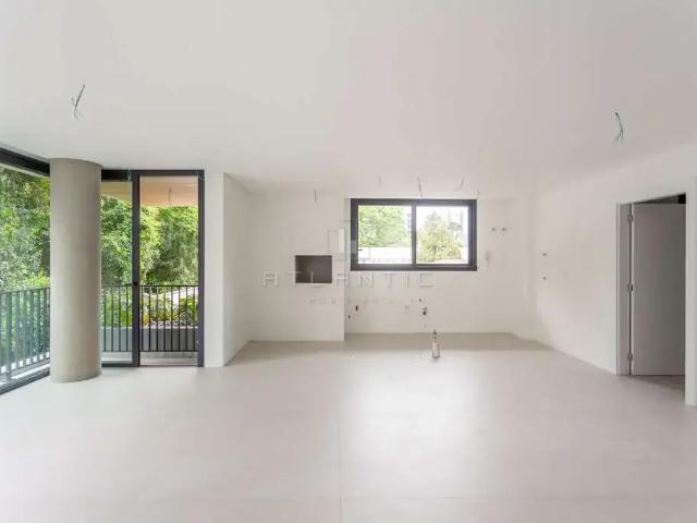 Apartamento para Venda em Curitiba/PR Centro Cívico 3 Quartos