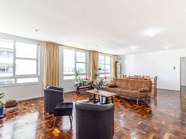 Apartamento para Venda em Curitiba/PR Centro 3 Quartos