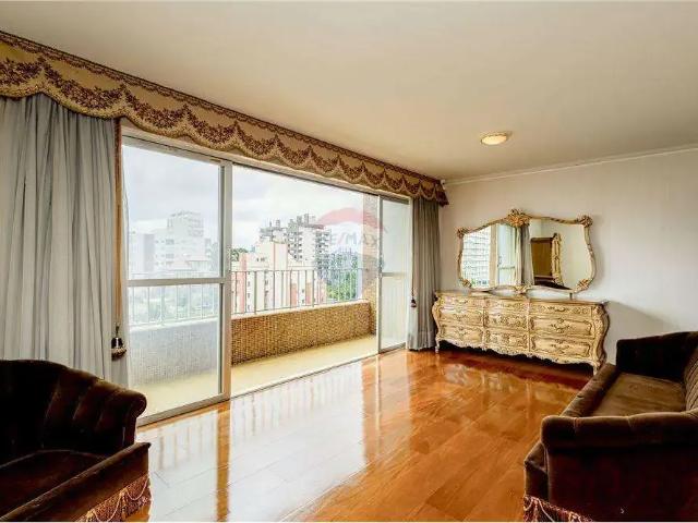 Apartamento para Venda em Curitiba/PR Centro 3 Quartos