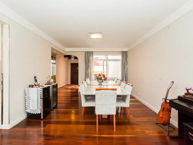 Apartamento para Venda em Curitiba/PR Centro 3 Quartos