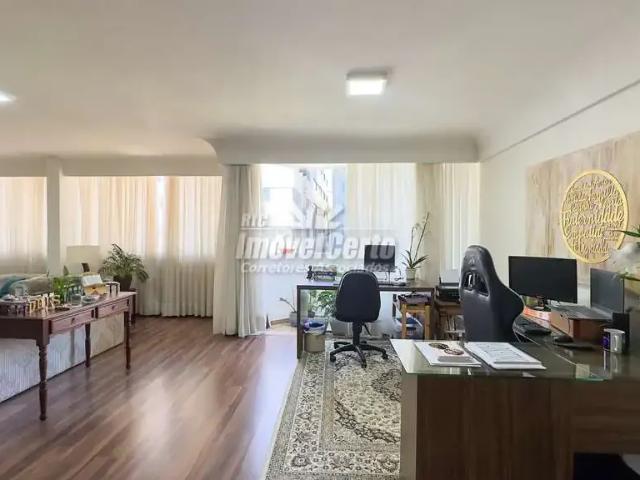 Apartamento para Venda em Curitiba/PR Centro 4 Quartos