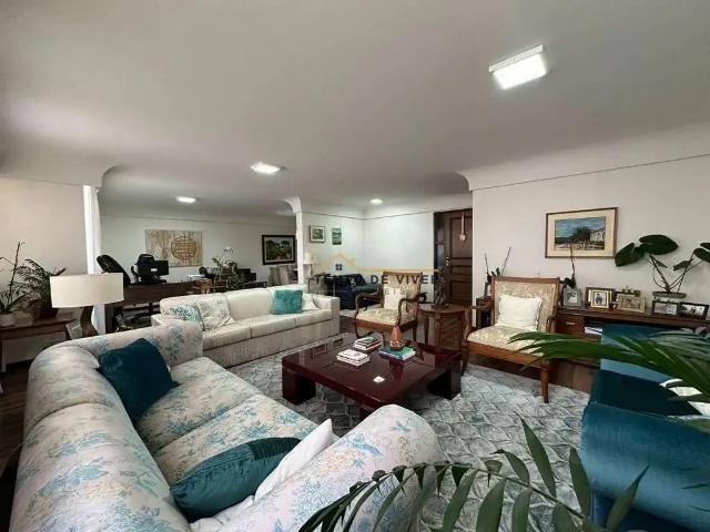 Apartamento para Venda em Curitiba/PR Centro 4 Quartos