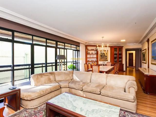 Apartamento para Venda em Curitiba/PR Centro 4 Quartos